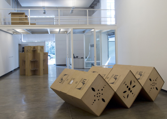 Ivens Machado_2010_Made in China_Luciana Brito Galeria