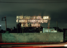 CWE5021_1-5_Aqui tudo parece que é ainda construção e já é ruín