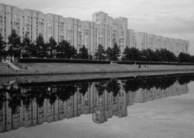 MRE13943_Brutal Mirror_DDH