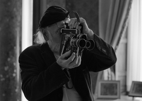 ONE HUNDRED STEPS, 2K, B_W + Colour, Sound, 30 min. Bárbara Wagner _ Benjamin de Burca, 2020. Bob Quinn (film still)