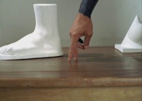 João Maria Gusmão + Pedro Paiva, "Hand, Smaller than Hand", 2009