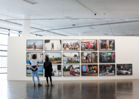 Obra de Barbara Wagner durante abertura para convidados da 32a Bienal de São Paulo. 06/09/2016. © Ilana Bar/ Estúdio Garagem/ Fundação Bienal de São Paulo.