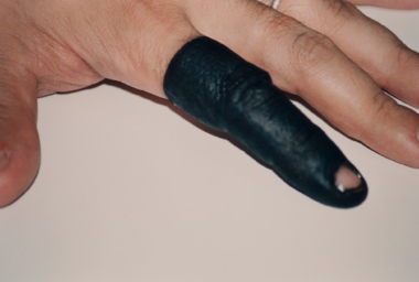 DG10002_Three Inches_Black_2