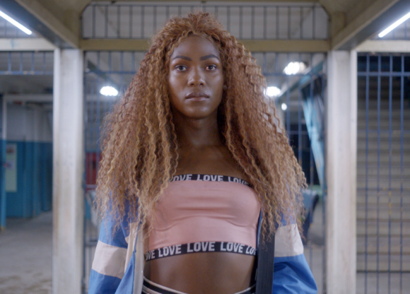 Barbara-Wagner-Benjamin-de-Burca_Swinguerra Still_02