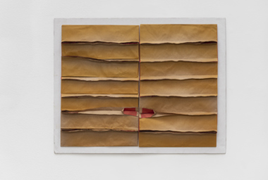 Jac Leirner KissƨƨiK, 2020