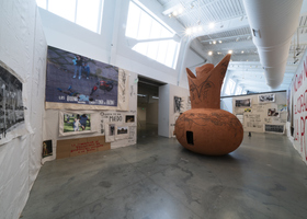 Gabriel Chaile_Matrix 283 Gabriel Chaile No Hay Nada Que Destruya El Corazon Como Lo Pobreza-The Berkeley Art Museum 2023_Ph_ Whit Forrester18