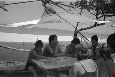 MRE06634_Mauro Restiffe_A maçã_DDR